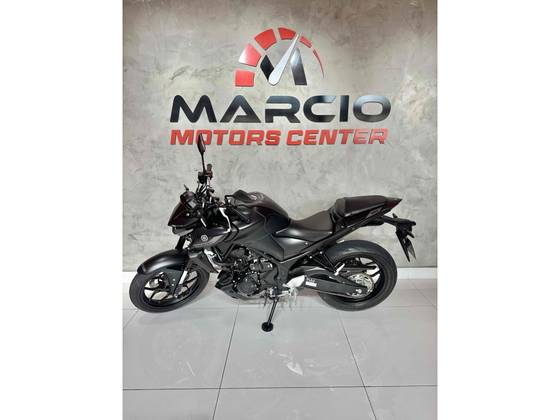 YAMAHA MT-03 ABS YAMAHA MT-03 ABS